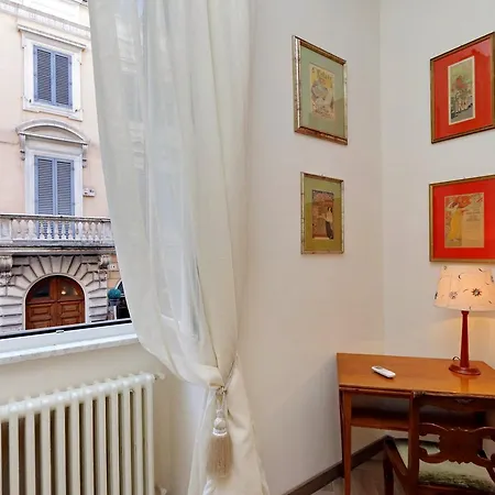 Apartment Sistina 2 Rome